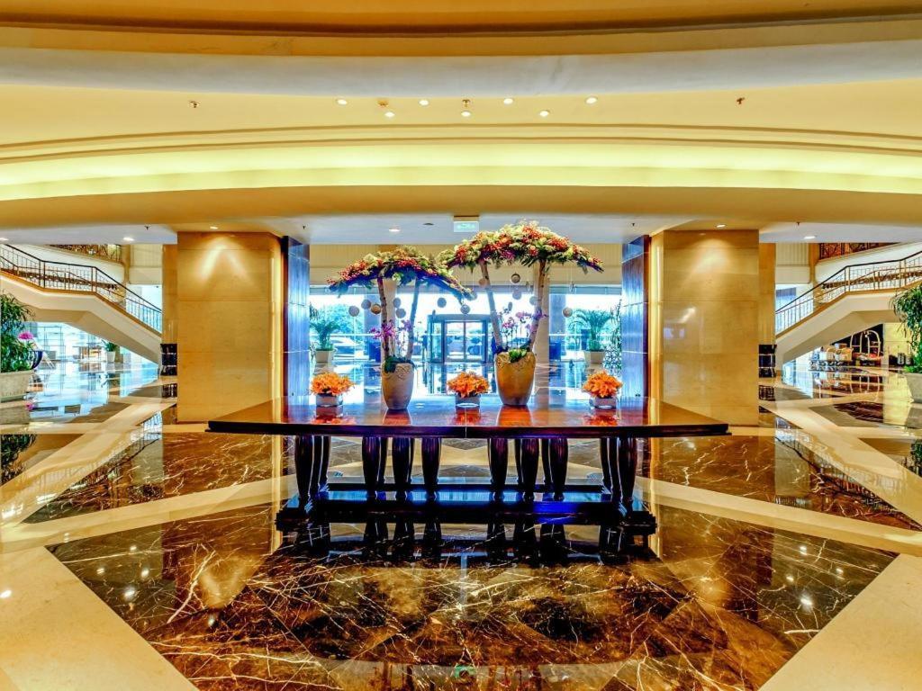 New Century Hangzhou Grand Hotel Buitenkant foto